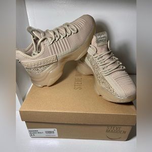 Maxima Luxury Sneakers